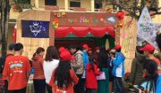 Tưng bừng hội chợ xuân tại trường THCS Trần Phú