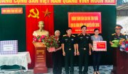 Lễ bàn giao nhà tình nghĩa cho gia đình  Thượng úy  Nguyễn Hữu Chung, thôn Ngọc Chẫm xã Thăng Long