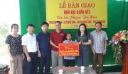 Bàn giao nhà đại đoàn kết cho hộ nghèo tại xã Thăng Long