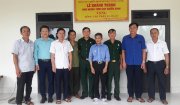 Hội CCB huyện trao tặng nhà nghĩa tình CCB cho hội viên xã Trường Giang